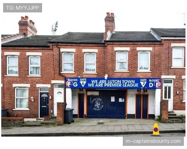 “足球回家”项目报告：英超俱乐部社区计划2025年惠及超50万青少年